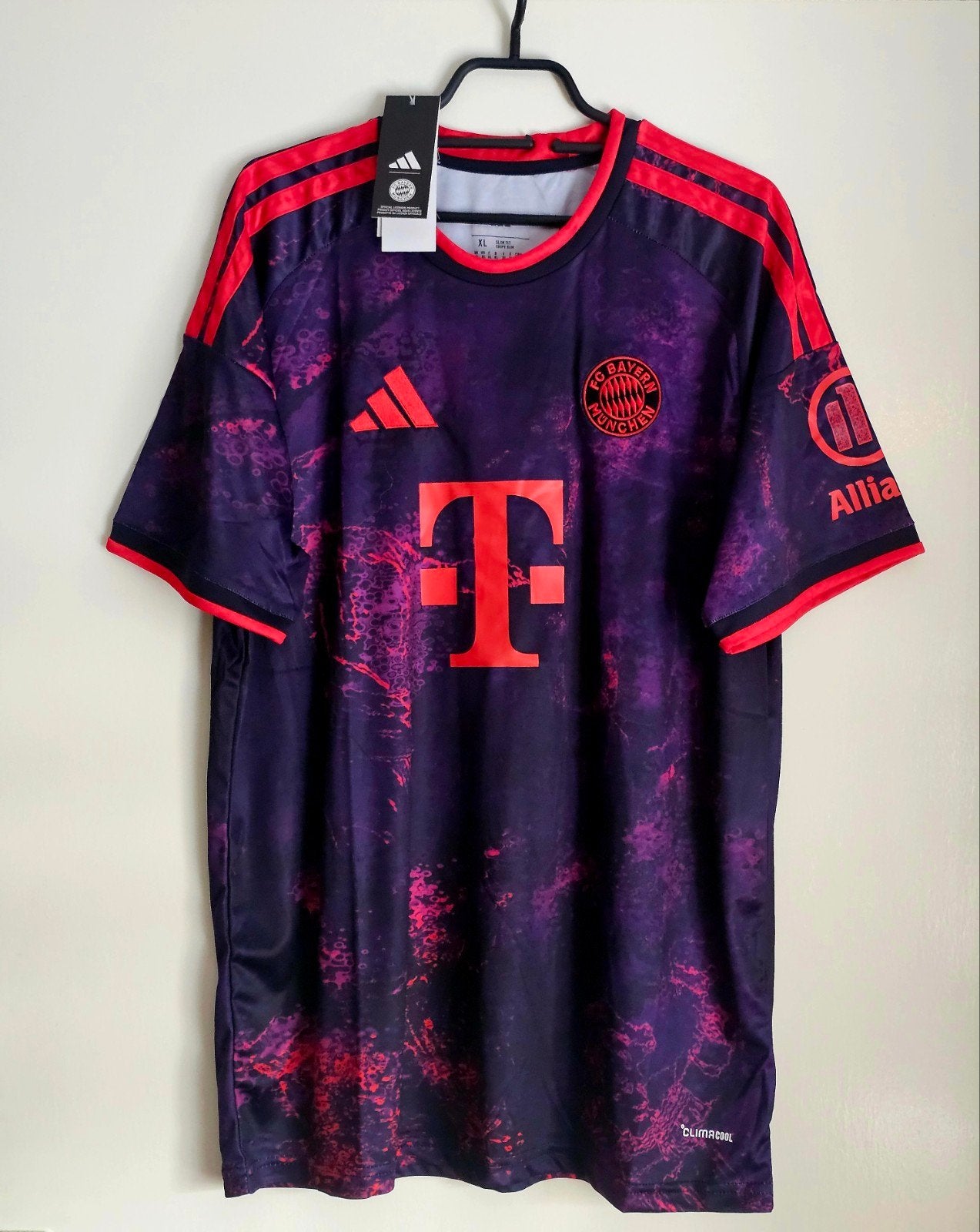 bayern munchen uit shirt. seizoen 26,27, Maat XL, Ophalen of Verzenden, Nieuw, Shirt