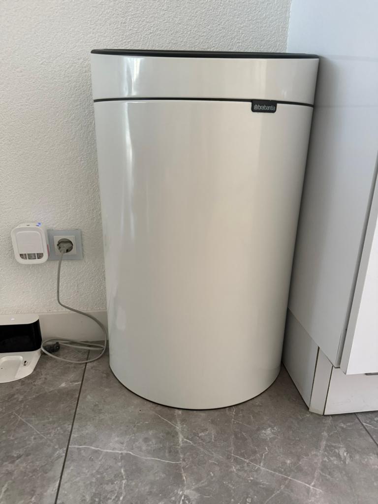 Brabantia Bo Touch Bin 36L - Crème, Ophalen of Verzenden, Zo goed als nieuw, 30 tot 40 liter, Metaal