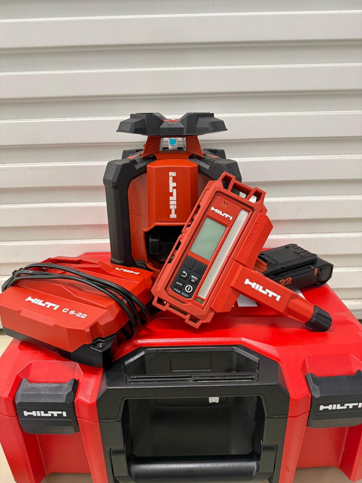 Hilti Nuron roterende laser PR 40-22, Doe-het-zelf en Verbouw, Meetapparatuur, Ophalen of Verzenden, Zo goed als nieuw