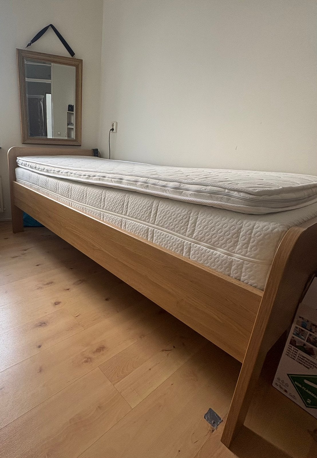 Eenpersoons senioren  bed elektrisch ., Ophalen, Verstelbaar, Eenpersoons, Nieuw