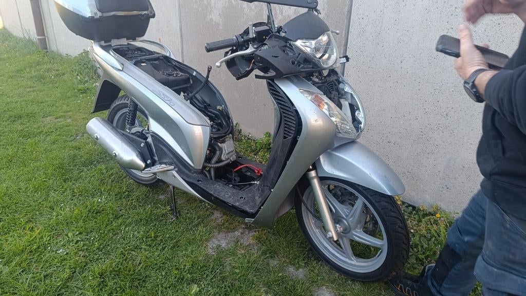 Honda sh 300 en sh 125 onderdelen, Motoren, Ophalen of Verzenden