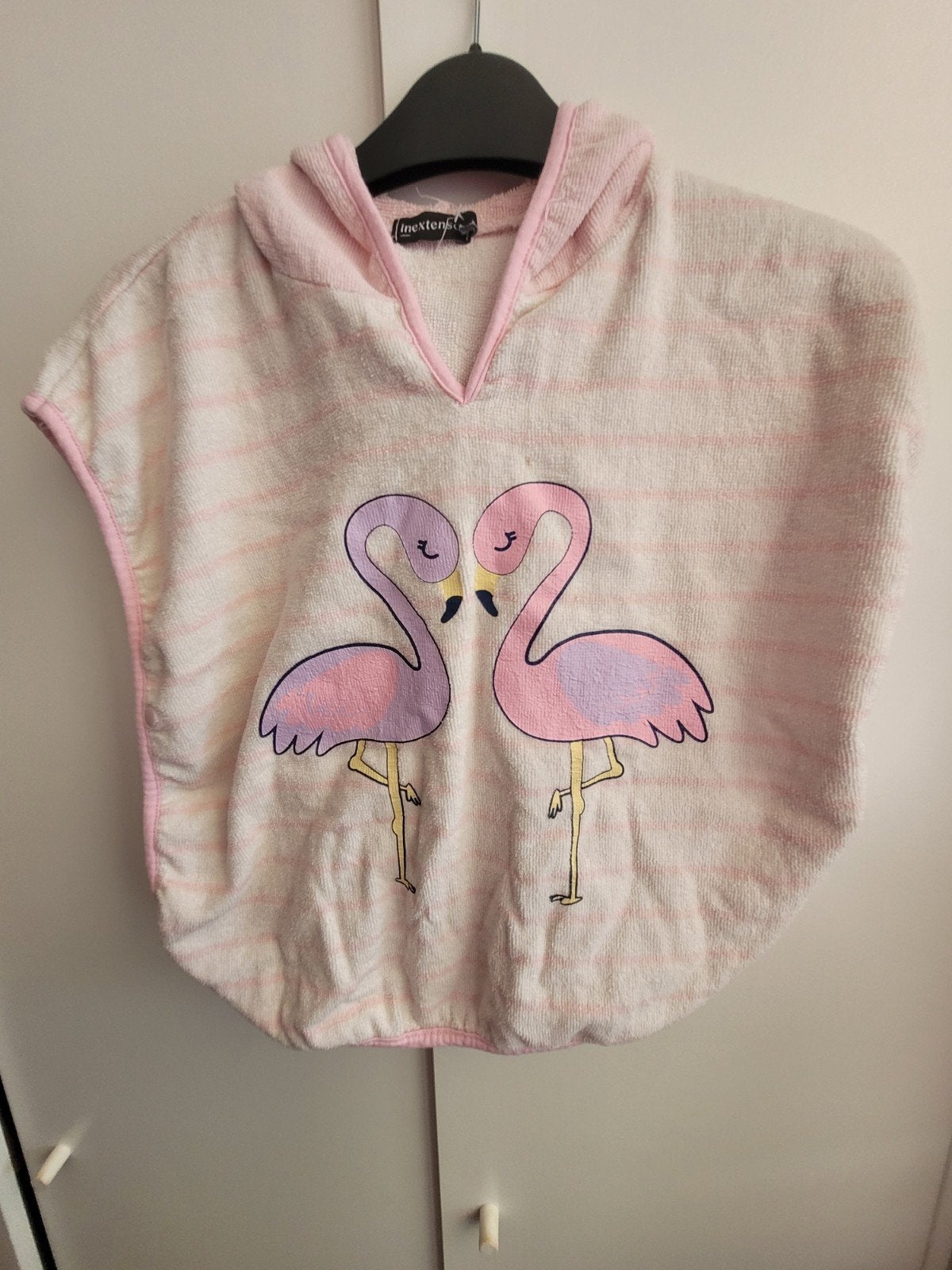Roze badponcho met flamingo's - Maat 24/36 mnd, Gebruikt, Meisje, Ophalen of Verzenden, Badponcho