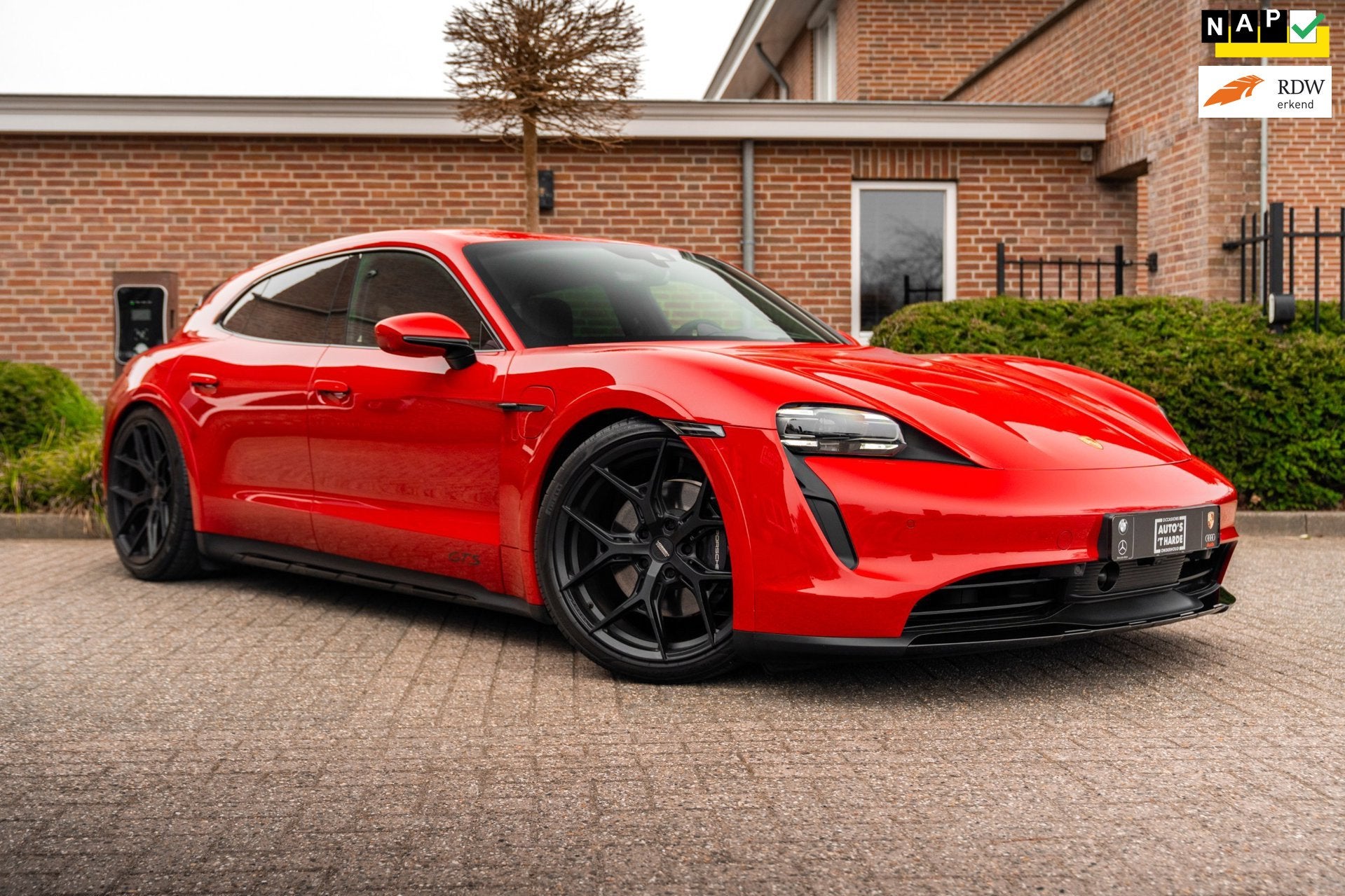 Porsche Taycan Cross Turismo 4 GTS Pakket | Garantie 01-2028, Auto's, Automaat, Dealer onderhouden, 110 €/maand, Vierwielaandrijving