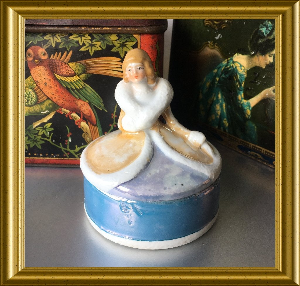 Art deco porseleinen potje met dame op deksel. Klimax, Japan, Ophalen of Verzenden