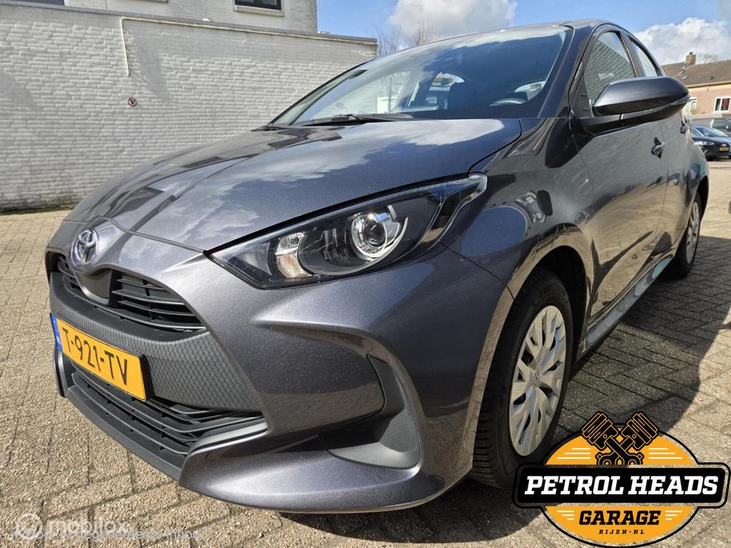 Toyota Yaris 1.5 VVT-i Active 1e EIG.|CARPLAY|CAM.|CRUISE|NA, Bedrijf, Handgeschakeld, 19 km/l, 850 kg