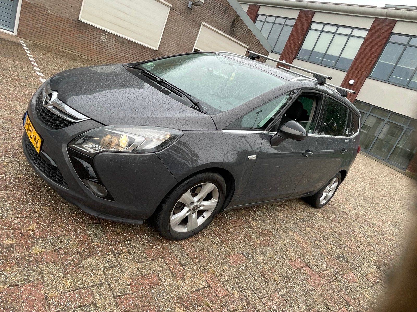 Opel Zafira 1.6CDTI 99KW/135PK Ecoflex 2013 Grijs, 136 pk, 4 cilinders, 7 stoelen, Origineel Nederlands