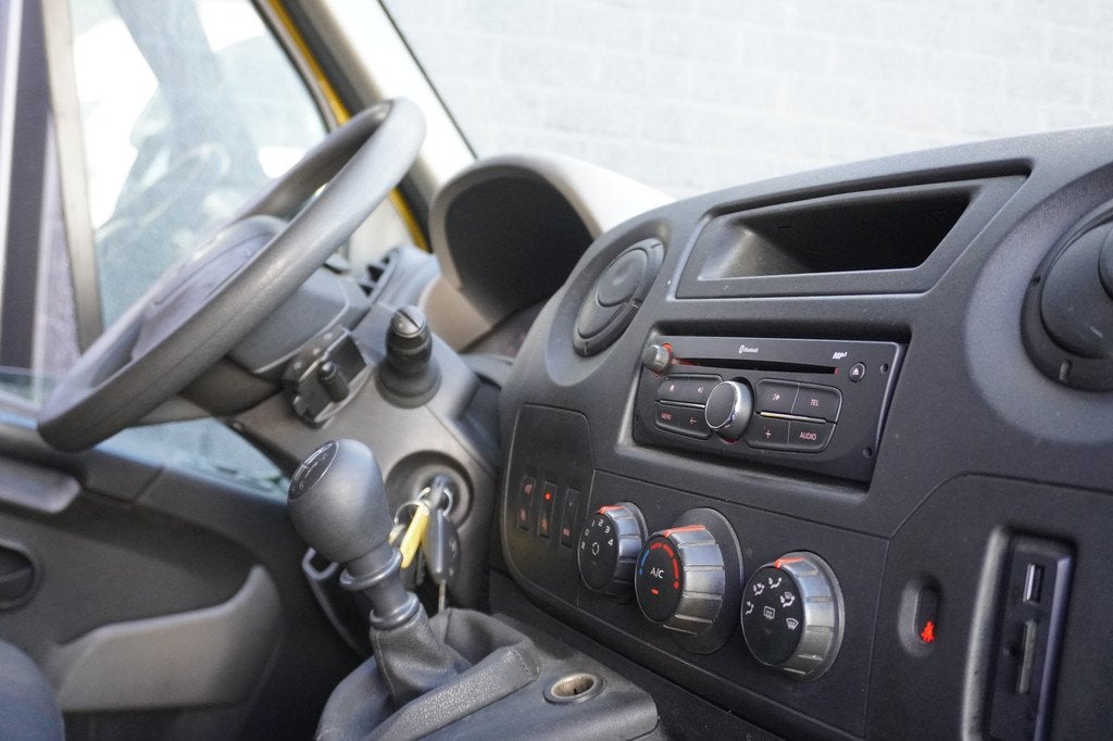 Renault Master 2.3 dCi 163PK 2x Schuifdeur L2H2 EURO 6 - Air, Auto's, Bestelauto's, Voorwielaandrijving, Stof, Gebruikt, Renault