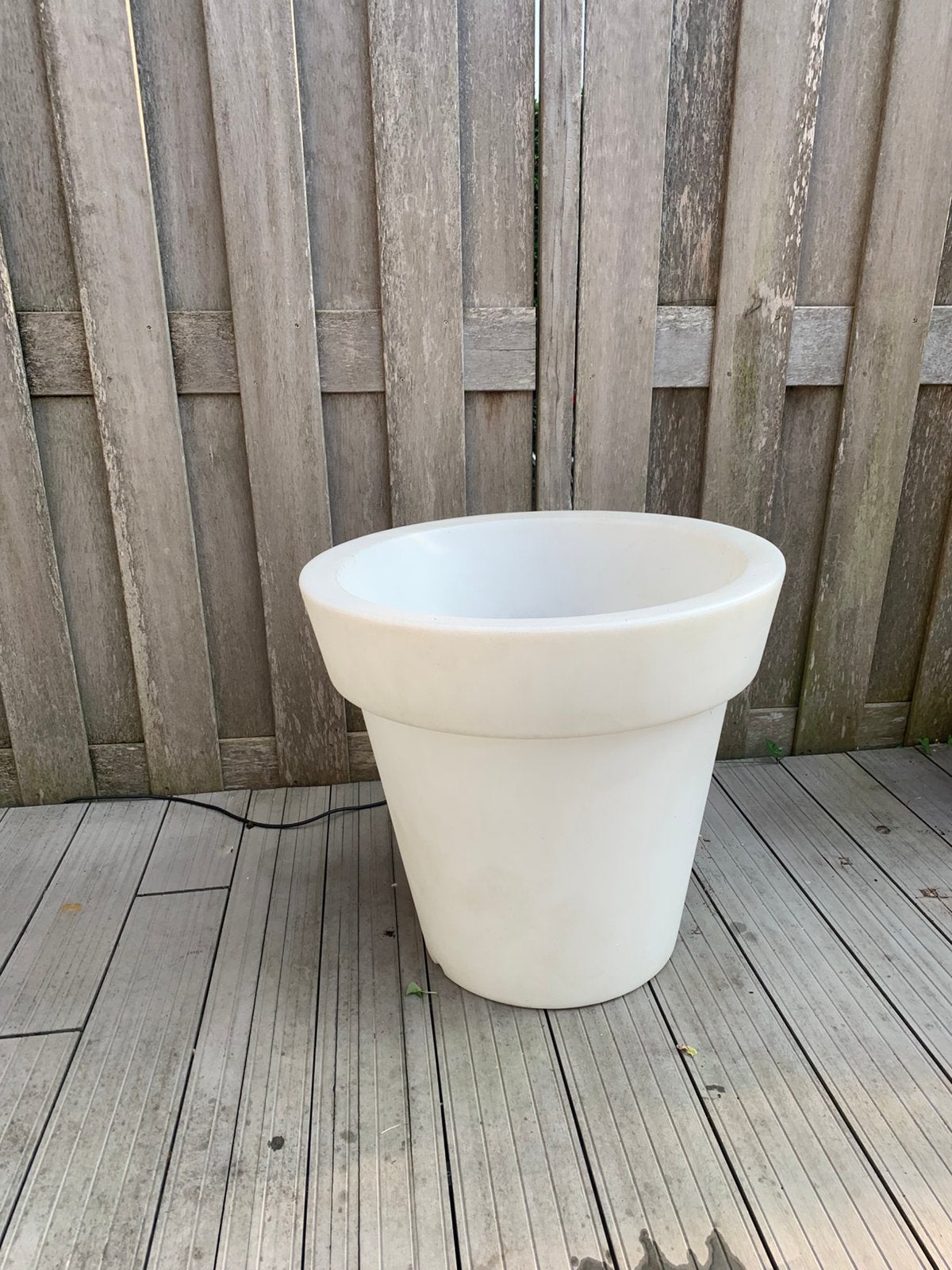 Witte kunstof bloempot met verlichting, Ophalen, Kunststof, Gebruikt, 40 cm of meer