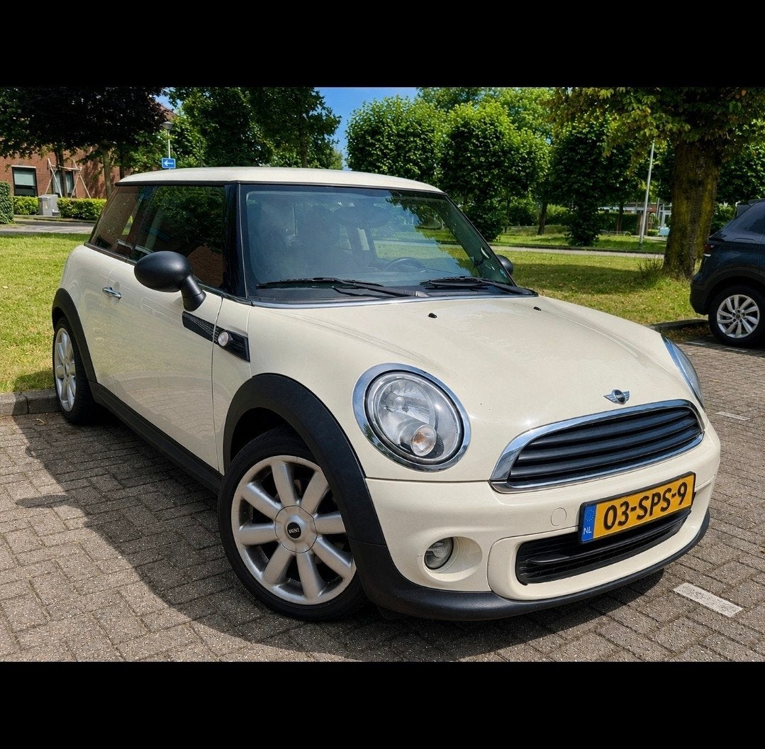 Mini (r56) 1.6 75pk 2011 Wit, Voorwielaandrijving, 4 stoelen, Wit, Origineel Nederlands