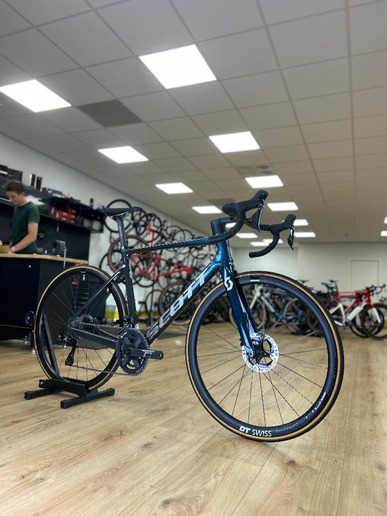 500km Scott Addict RC Pro Di2 Carbon Racefiets, Ophalen, Zo goed als nieuw, Overige typen