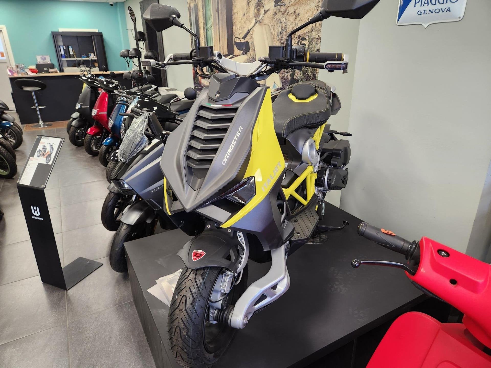 Italjet DRAGSTER 200 AKRAPOVIC NIEUW, Italjet, Overig, Gebruikt, Bedrijf