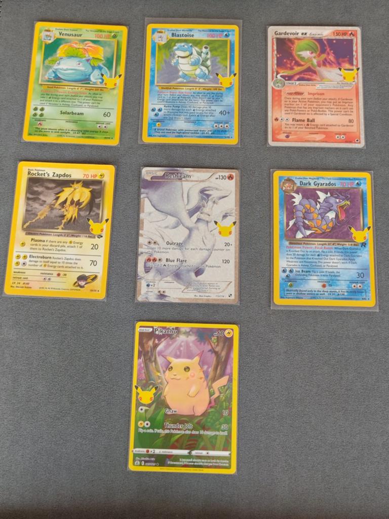 7 Pokémon Celebrations set kaarten, Ophalen of Verzenden, Zo goed als nieuw, Meerdere kaarten