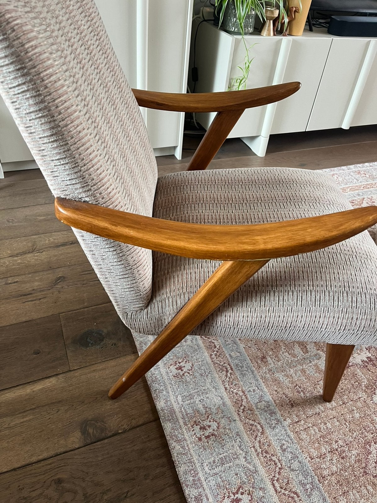 Retro deens, Huis en Inrichting, Fauteuils, Minder dan 50 cm, 75 tot 100 cm, Ophalen of Verzenden, Zo goed als nieuw