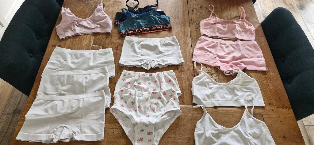 GRATIS AFHALEN ondergoed voor meisjes, Ophalen, Nacht- of Onderkleding, Gebruikt, Meisje