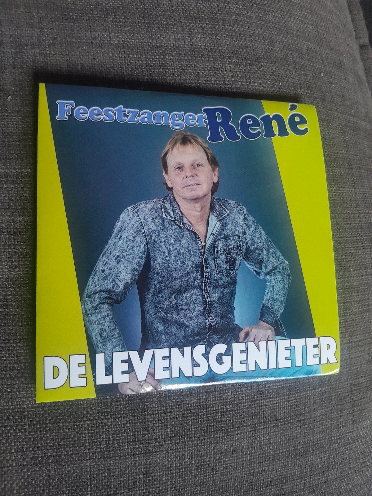 Feestzanger Rene De levensgenieter, Ophalen of Verzenden, Zo goed als nieuw, Nederlandstalig