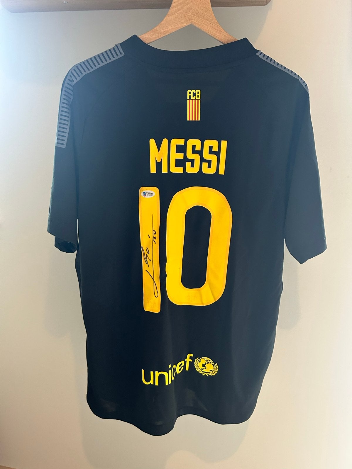 Gesigneerd Messi FC Barcelona shirt met COA Beckett, Kleding | Heren, Zwart, Overige maten, Ophalen of Verzenden, Zo goed als nieuw