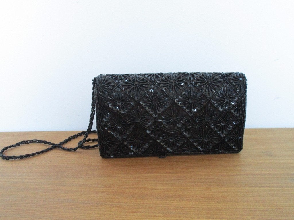 Nr.239: Handtas tas Vintage Avondtas met kraaltjes en lovert, Ophalen of Verzenden, Zo goed als nieuw, Zwart, Avondtasje