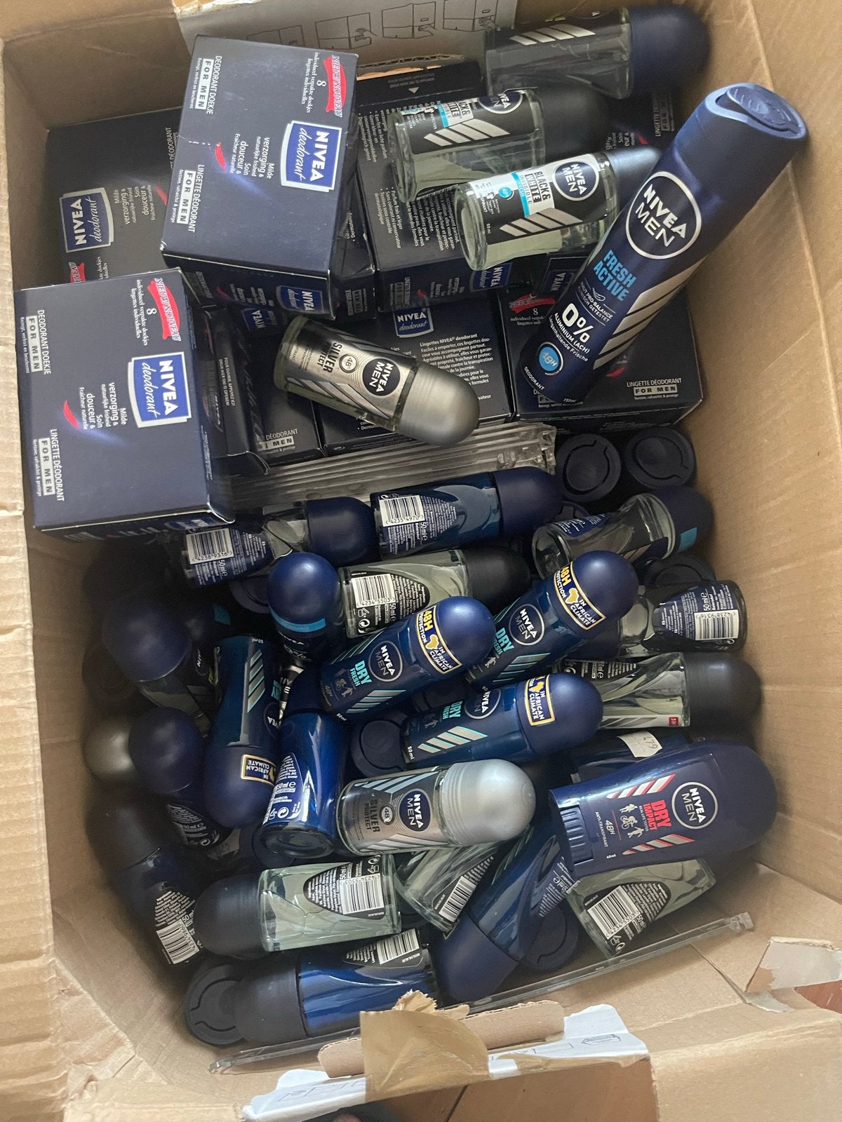 Grote partij Nivea Men deodorants en rollers, Ophalen of Verzenden, Nieuw, Deodorant of Bodyspray