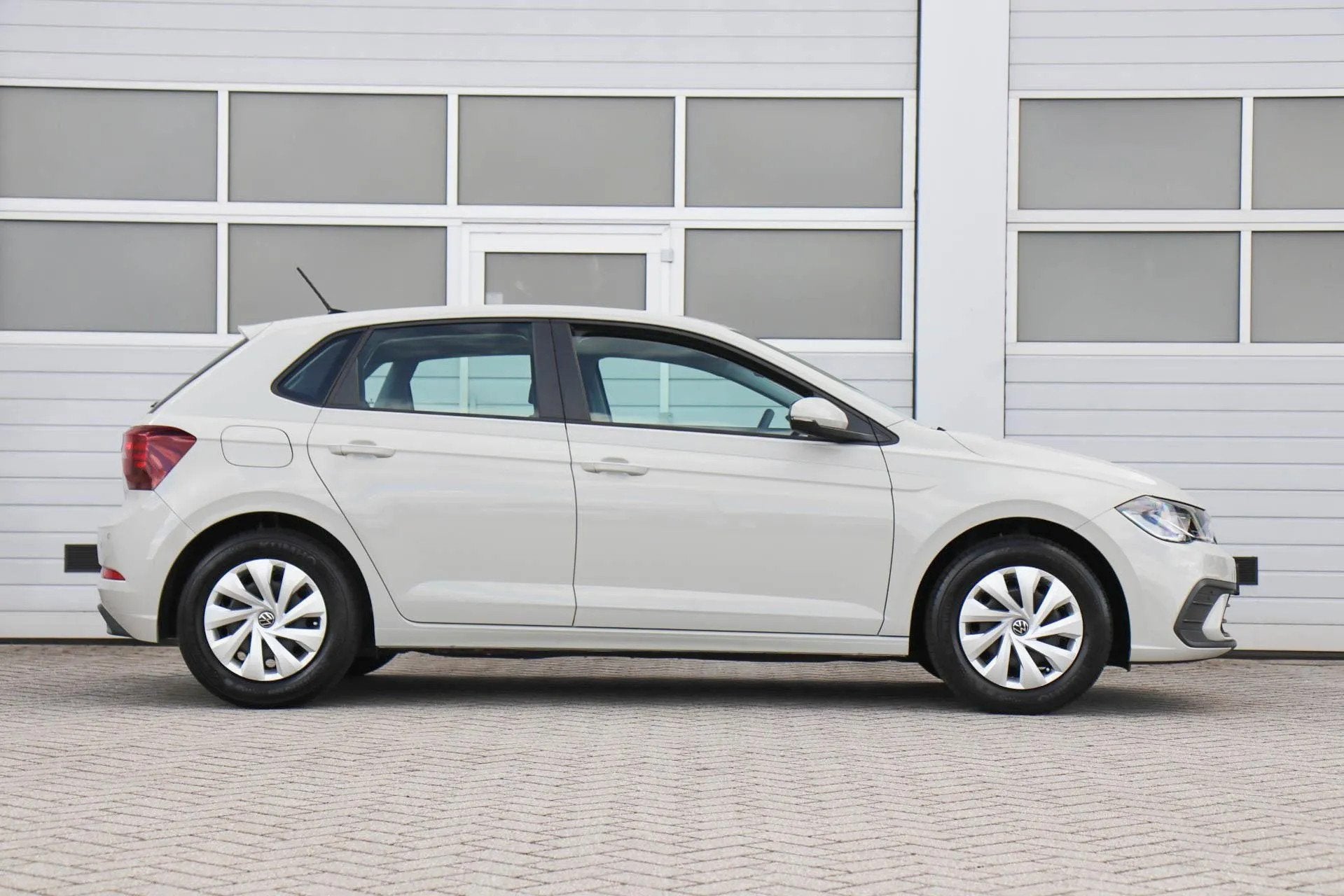 Volkswagen Polo 1.0 MPI 80pk Polo (bj 2024), Voorwielaandrijving, Gebruikt, 1041 kg, Origineel Nederlands