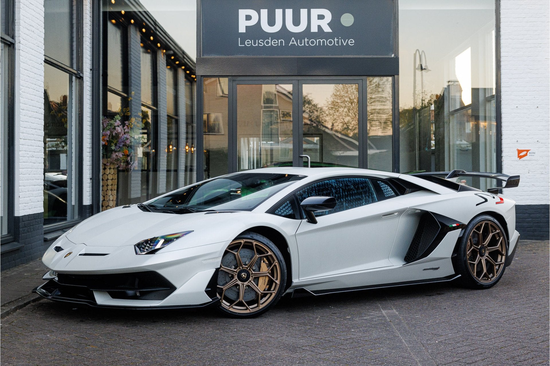 Lamborghini Aventador 6.5 V12 SVJ ''Bianco Copanus Matte'' 1, Auto's, Lamborghini, Automaat, Dealer onderhouden, 1525 kg, Gebruikt