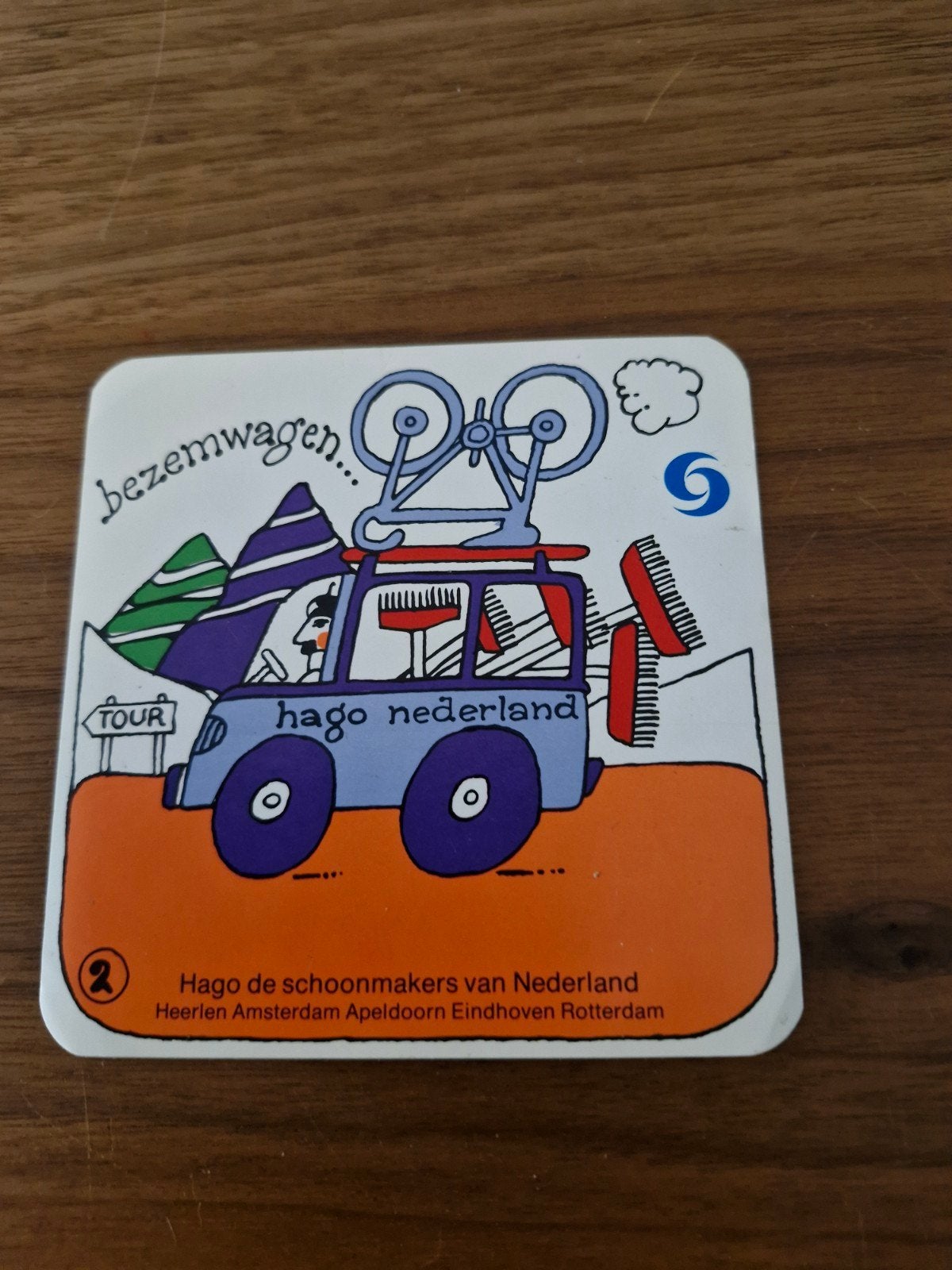 8627 Vintage Hago Nederland Bezemwagen Sticker, Ophalen of Verzenden, Gebruikt, Bedrijf of Vereniging