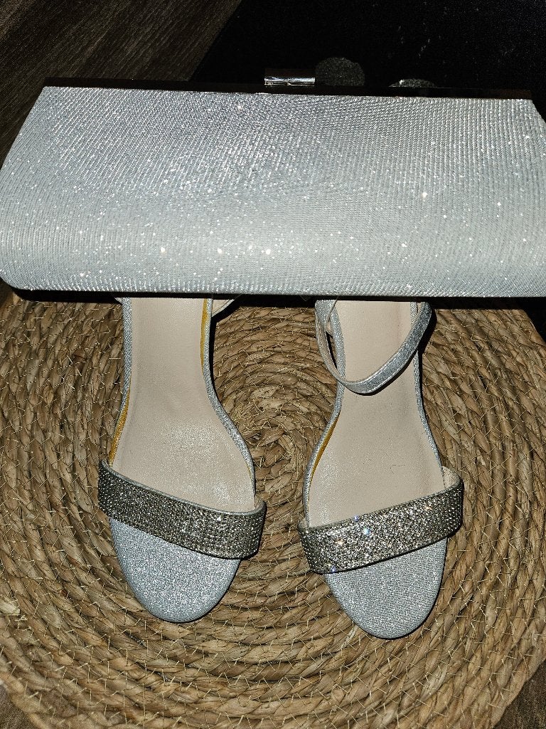 Sandalen en clutch 38, Overige kleuren, Nieuw, Sandalen of Muiltjes, Ophalen of Verzenden