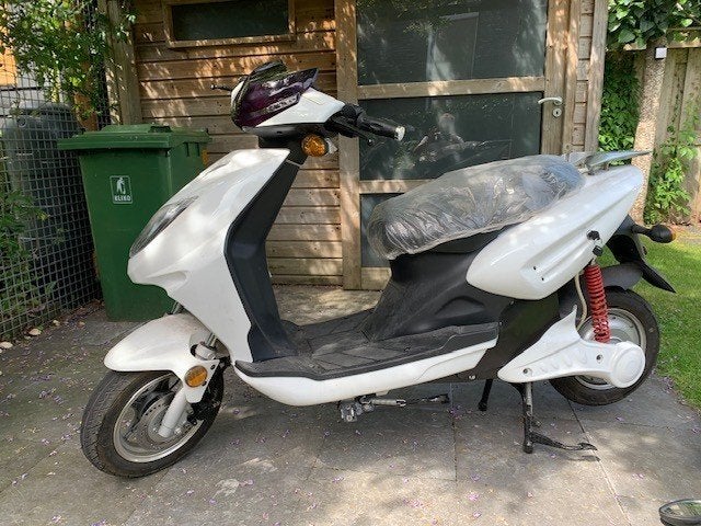 ELKTR. SCOOTER (SEEYES DMB09A), Elektrisch, Zo goed als nieuw, Ophalen, Overige merken