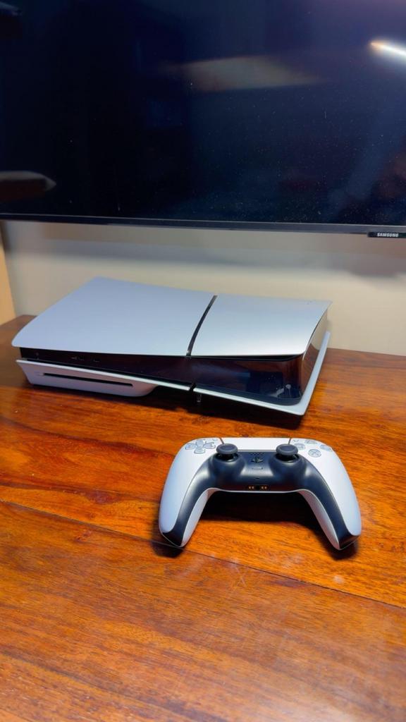 Playstation 5 Console Disk edition, Spelcomputers en Games, Spelcomputers | Sony PlayStation 5, U, P, Ophalen of Verzenden, Zo goed als nieuw