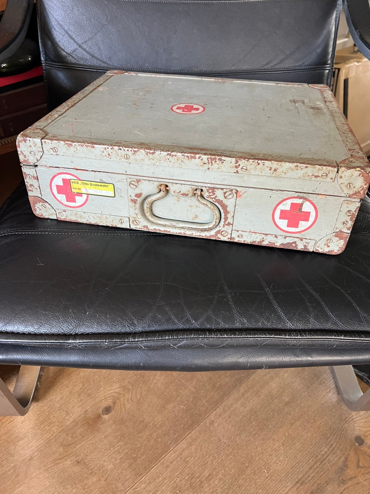 OUDE VERBANDKIST DDR, Ophalen, Gebruikt, Minder dan 50 cm