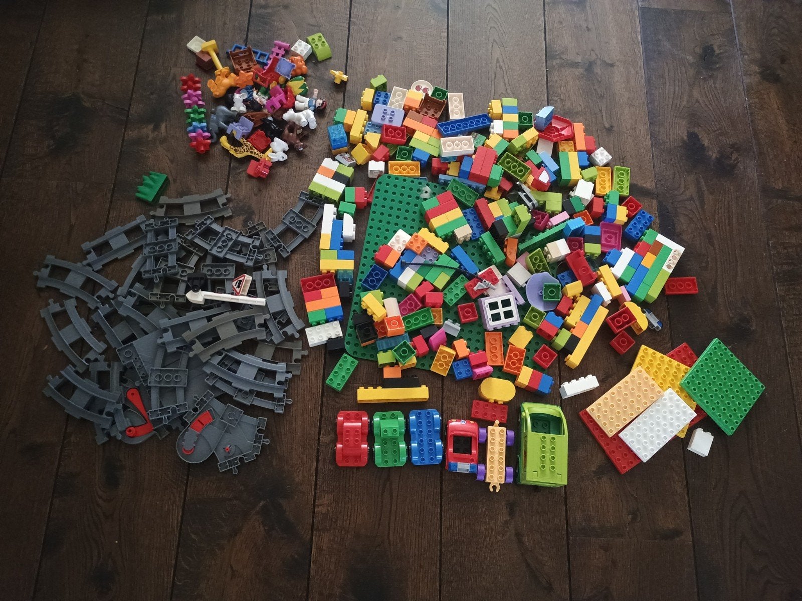 Superveel duplo!, Kinderen en Baby's, Speelgoed | Duplo en Lego, Ophalen of Verzenden, Zo goed als nieuw, Inclusief minifiguren