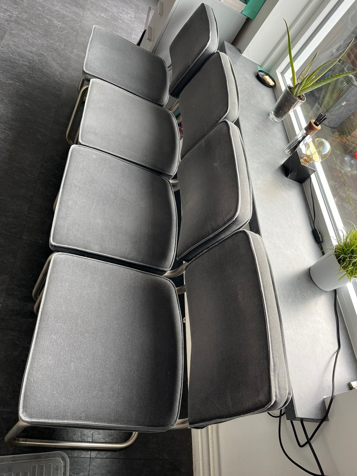Zuiver stoelen grijs, Huis en Inrichting, Stoelen, Ophalen, Gebruikt, Grijs