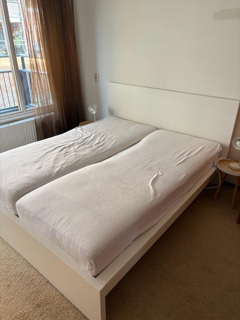 IKEA MALM tweepersoonsbed 160x200 + matrassen en nachttafels, Ophalen, Gebruikt, Tweepersoons, 160 cm