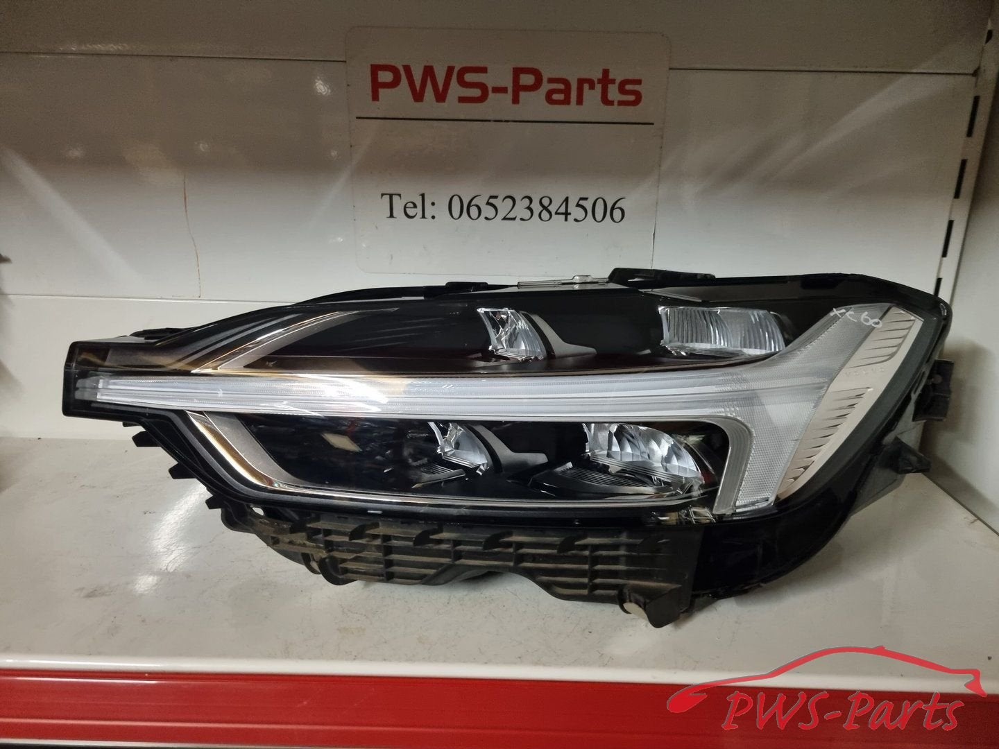 VOLVO XC60 VOL LED KOPLAMP LINKS ORIGINEEL, Gebruikt, -, -, Ophalen of Verzenden