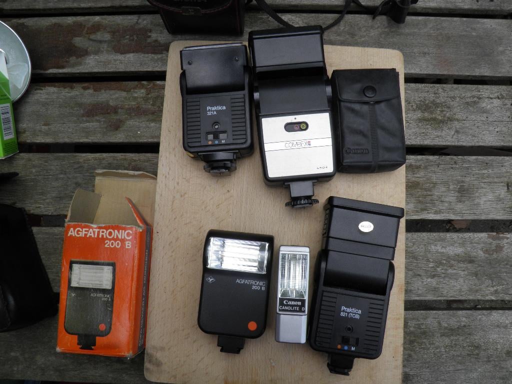6 flitsers voor analoge camera's, Ophalen of Verzenden, Zo goed als nieuw, Overige merken, Kantelbaar