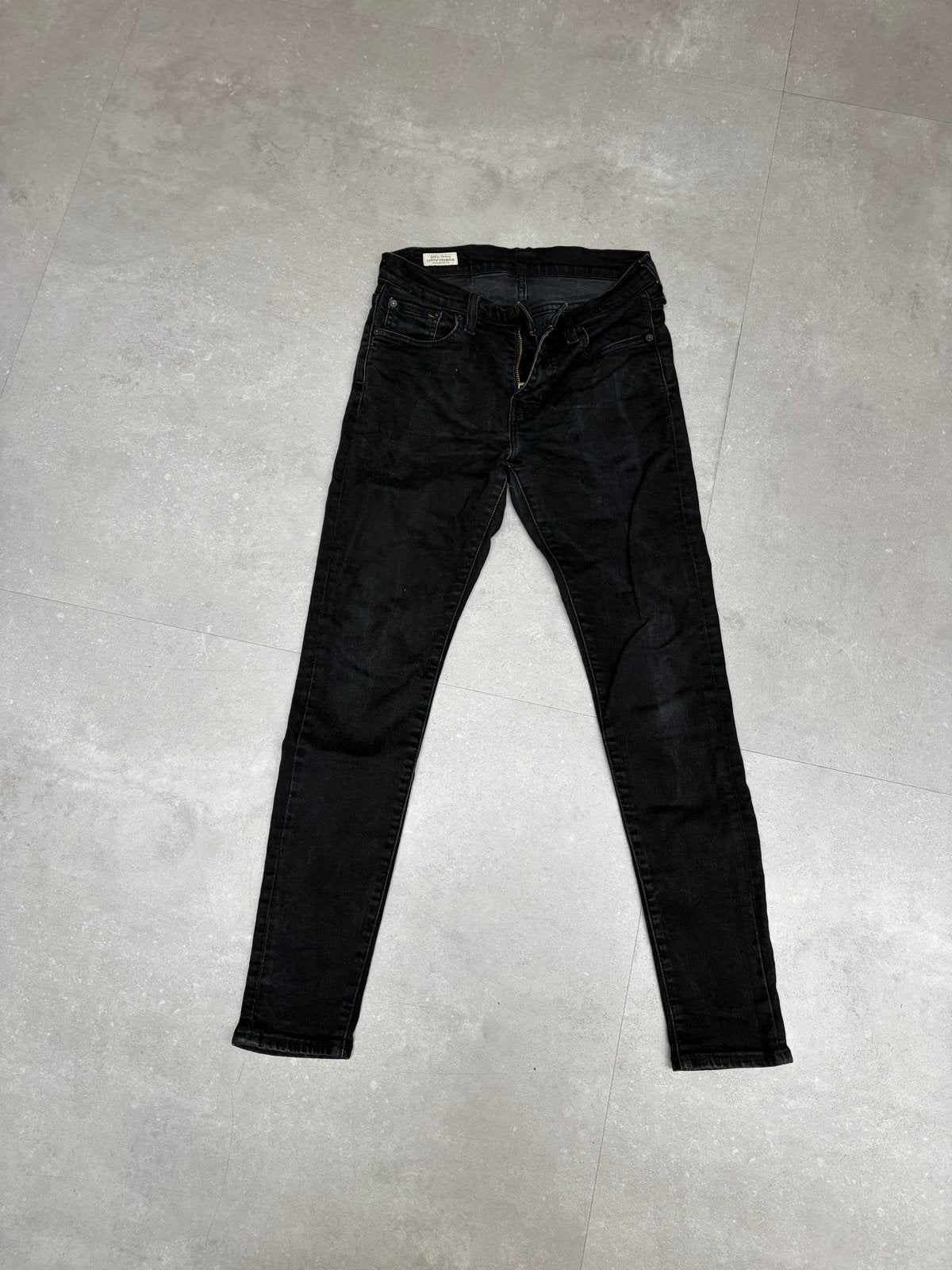 Zwarte Levi's jeans W30 L30 - Zo goed als nieuw, Ophalen of Verzenden, Zo goed als nieuw, Zwart, W32 (confectie 46) of kleiner
