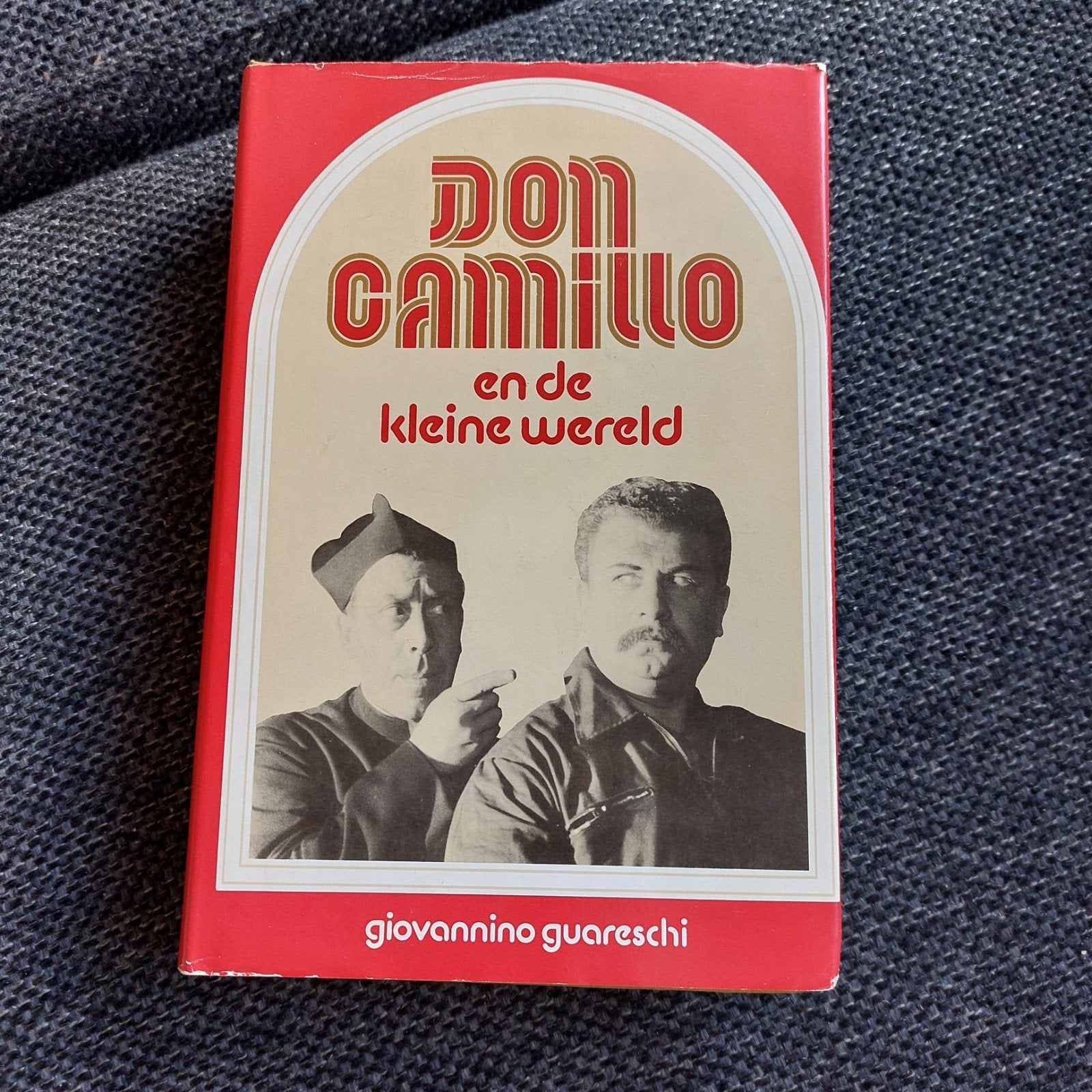 Don Camillo en de Kleine Wereld - Giovannino Guareschi, Ophalen of Verzenden, Gelezen, Giovannino Guareschi, Europa overig