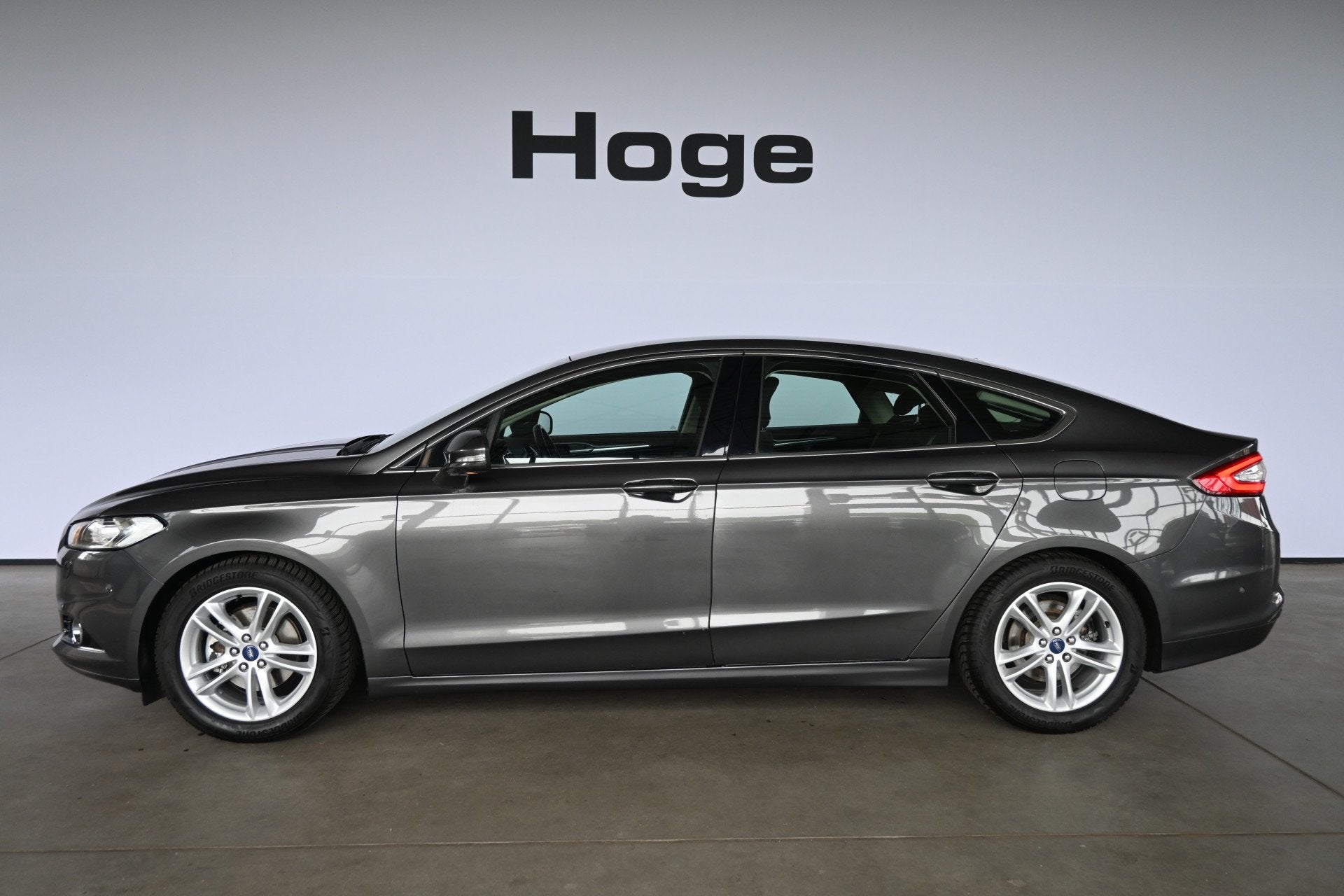 Ford Mondeo 1.5 Titanium Automaat Clima Navigatie Cruise Con, Auto's, 4 cilinders, 160 pk, Bedrijf, 1405 kg
