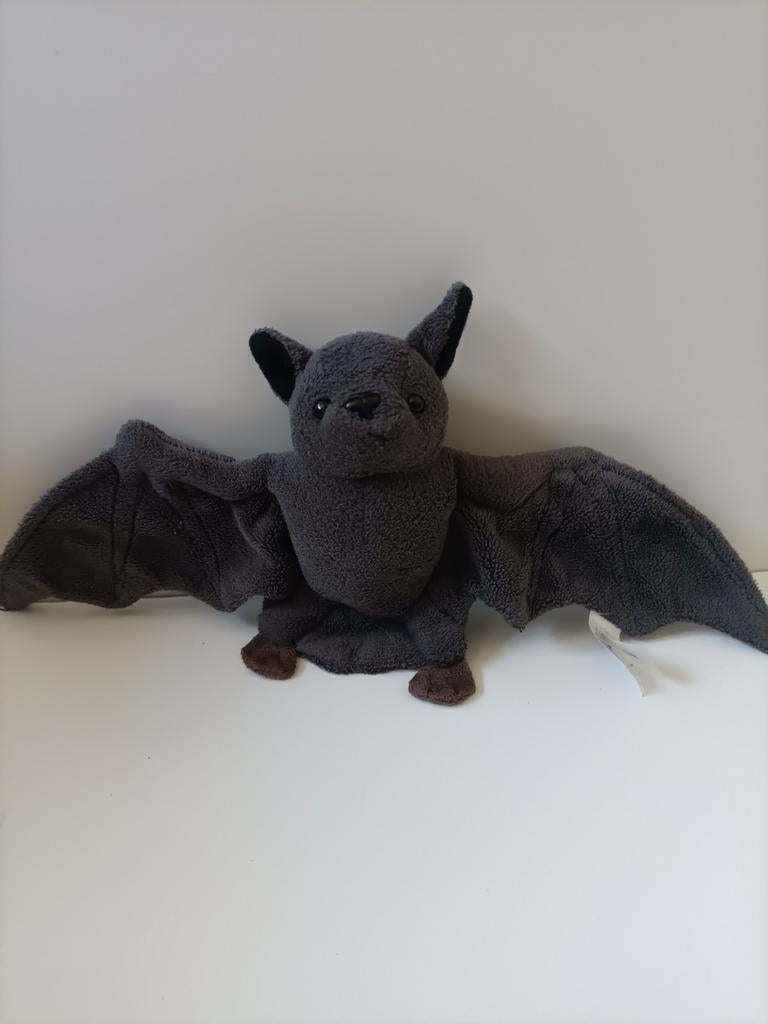 Knuffel vleermuis 35cm lang, 15cm hoog €1,-, Gebruikt, Overige typen, Grijs, Ophalen of Verzenden