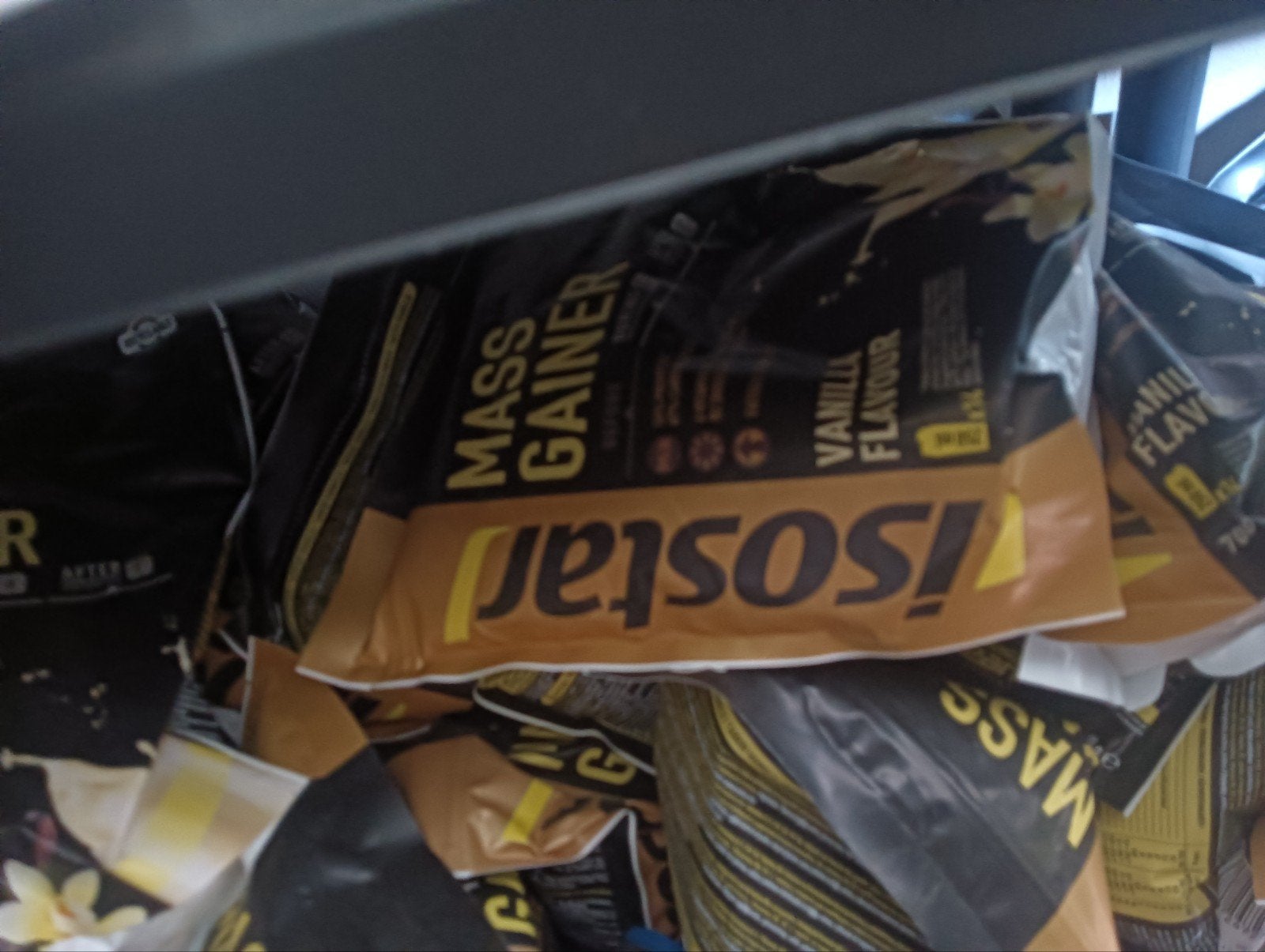 Isostar Mass Gainer Vanille Smaak .. ruilen., Sport en Fitness, Gezondheidsproducten en Wellness, Verzenden, Nieuw, Poeder of Drank