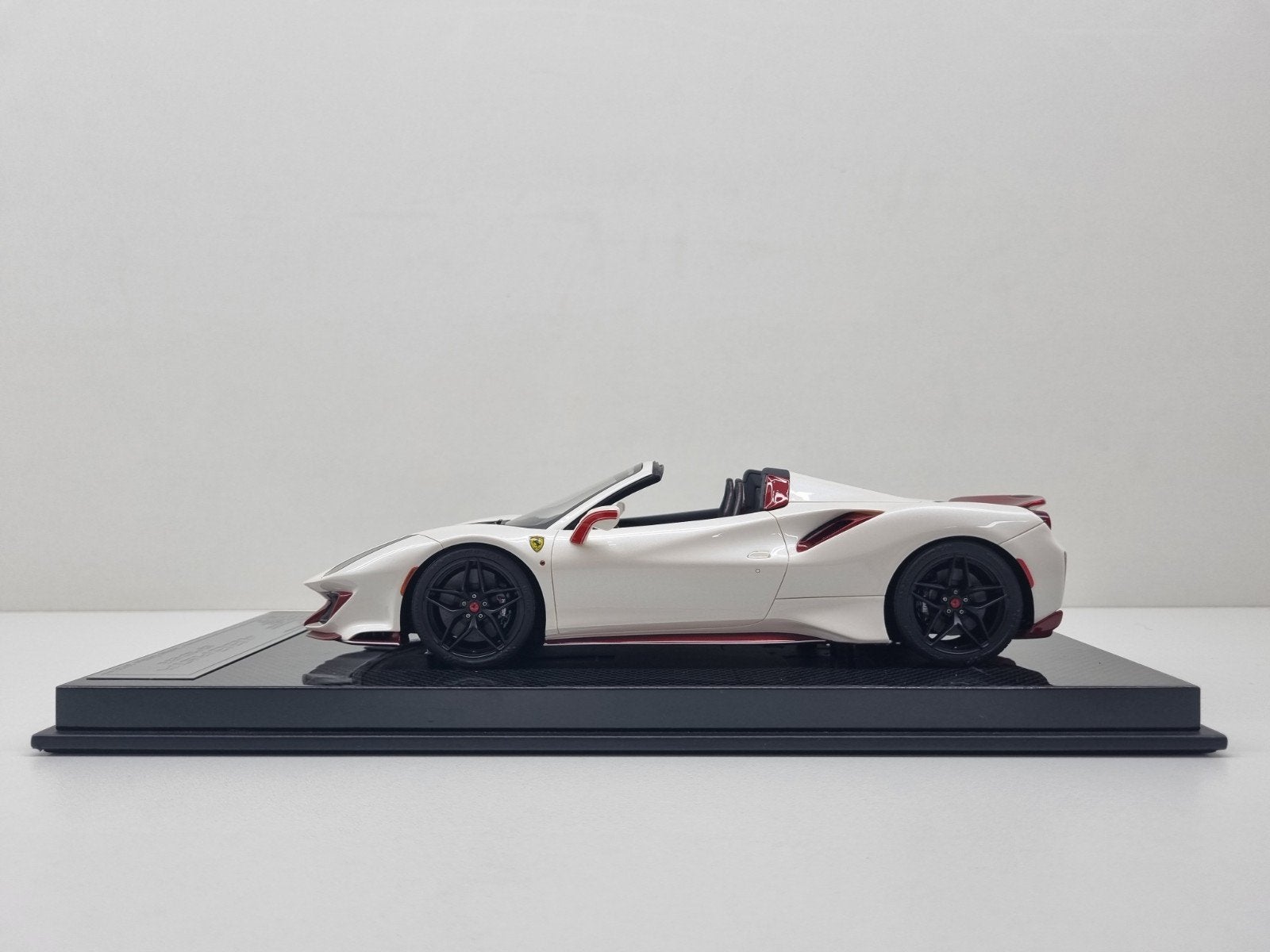 Dino Model
Ferrari 488 Pista Spider
Nr. 20/20 1:18 Nieuw, Ophalen of Verzenden, Nieuw, Auto