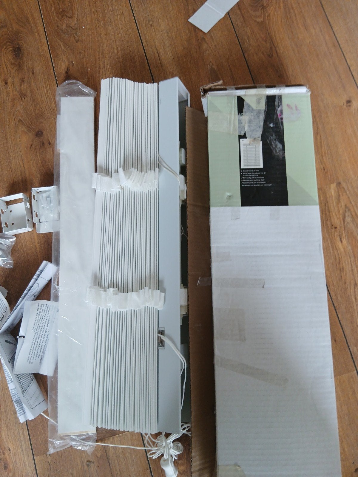 Nieuwe witte jaloezieën 60x130 cm, 50mm lamellen, Ophalen of Verzenden, Nieuw, Wit