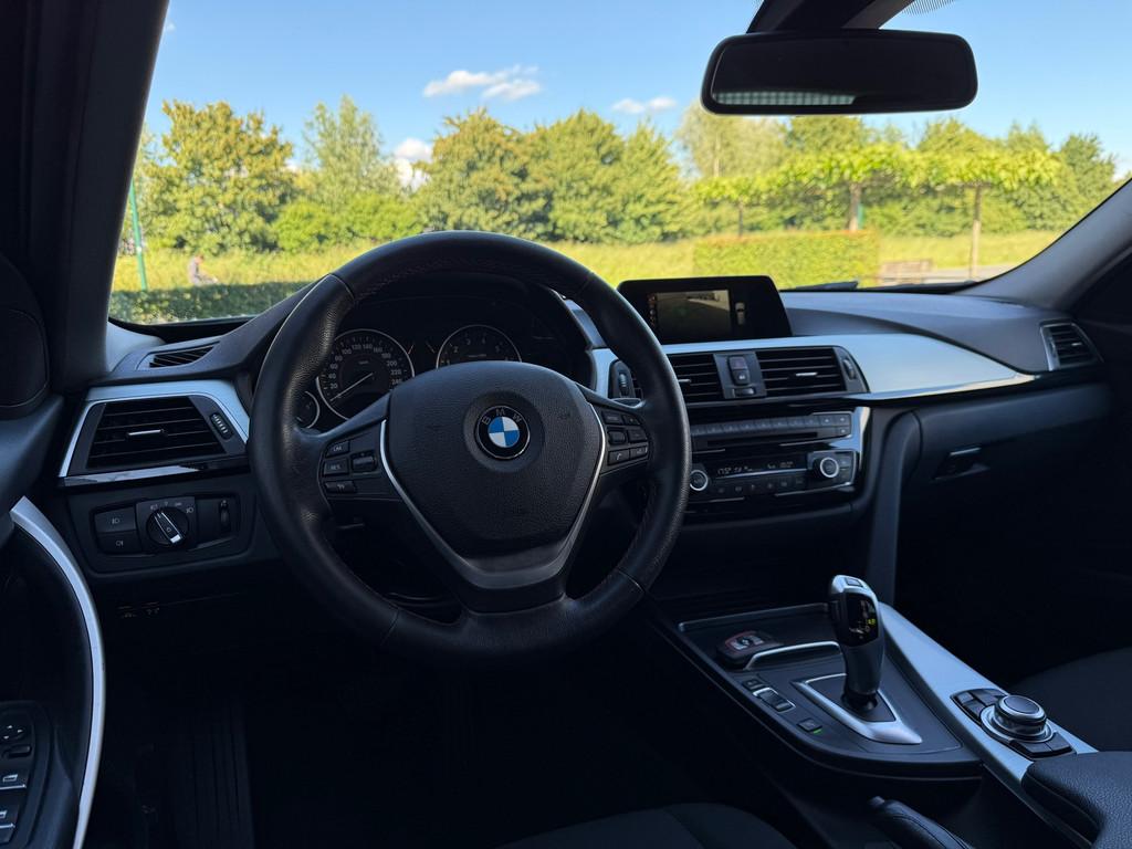 BMW 3-serie Touring 320i M Sport Shadow High Executive|Navi|, Auto's, Automaat, 1998 cc, 4 cilinders, Zwart