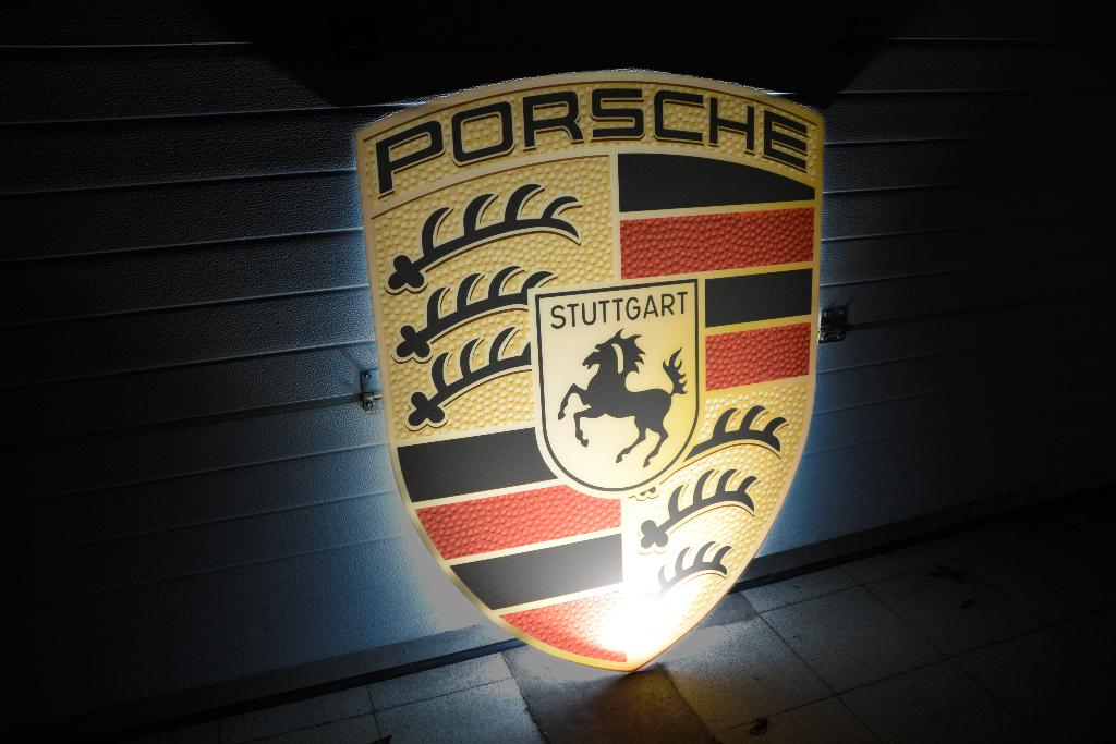 Porsche logo xxl formaat lichtreclame lichtbak zeldzaam, Verzamelen, Merken en Reclamevoorwerpen, Ophalen of Verzenden, Zo goed als nieuw