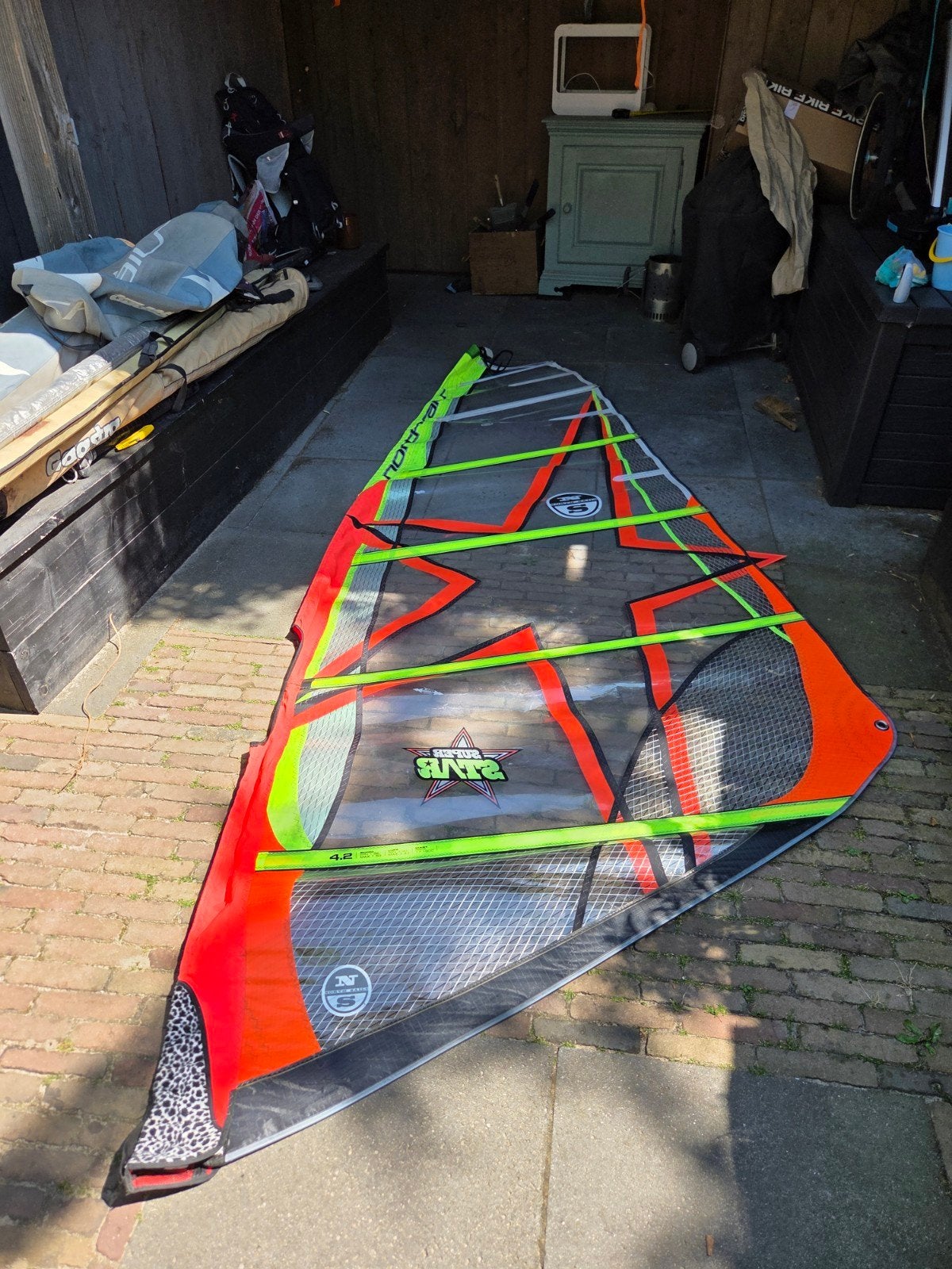 Complete windsurfset met 2 boards en 3 zeilen, 250 tot 300 cm, Gebruikt, 5 tot 6.5 m², Complete set