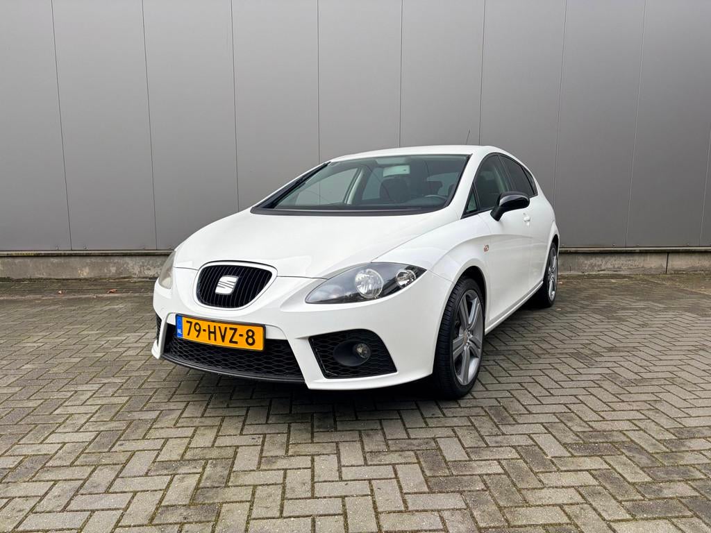 Seat Leon 2.0 TFSI FR, Auto's, Stof, Gebruikt, Zwart, Leon