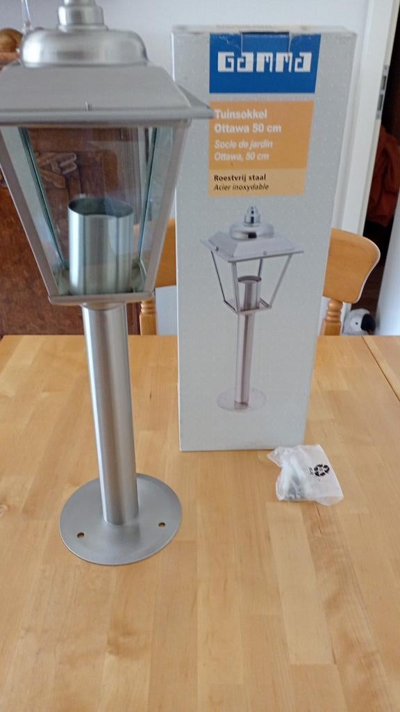 Roestvrij stalen buitenlamp Gamma Ottawa 50 cm, Tuin en Terras, Buitenverlichting, Nieuw, Wandlamp, Rvs, 50 tot 250 watt, Netvoeding