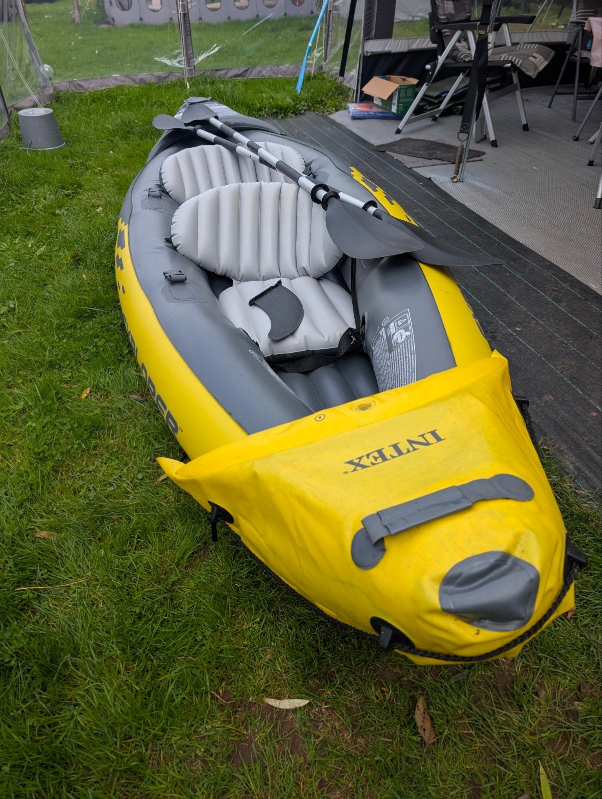 Intex Explorer K2 opblaasbare kajak met peddels, Ophalen, Opblaasbaar, Zo goed als nieuw, 2-persoons