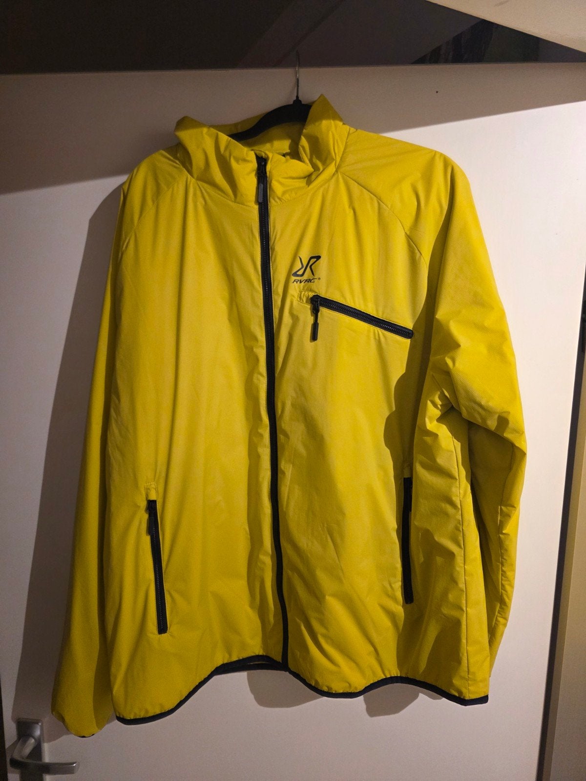 Gele RVRC jas - 3XL, Geel, Overige maten, Ophalen of Verzenden, Zo goed als nieuw
