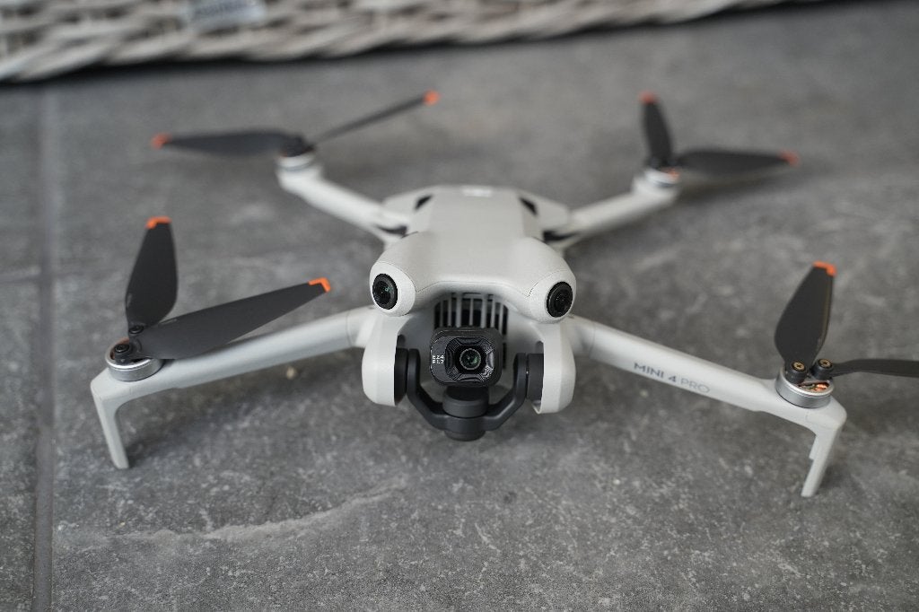 DJI Mini 4 Pro - Voor Onderdelen, Audio, Tv en Foto, Drones, Ophalen of Verzenden, Niet werkend