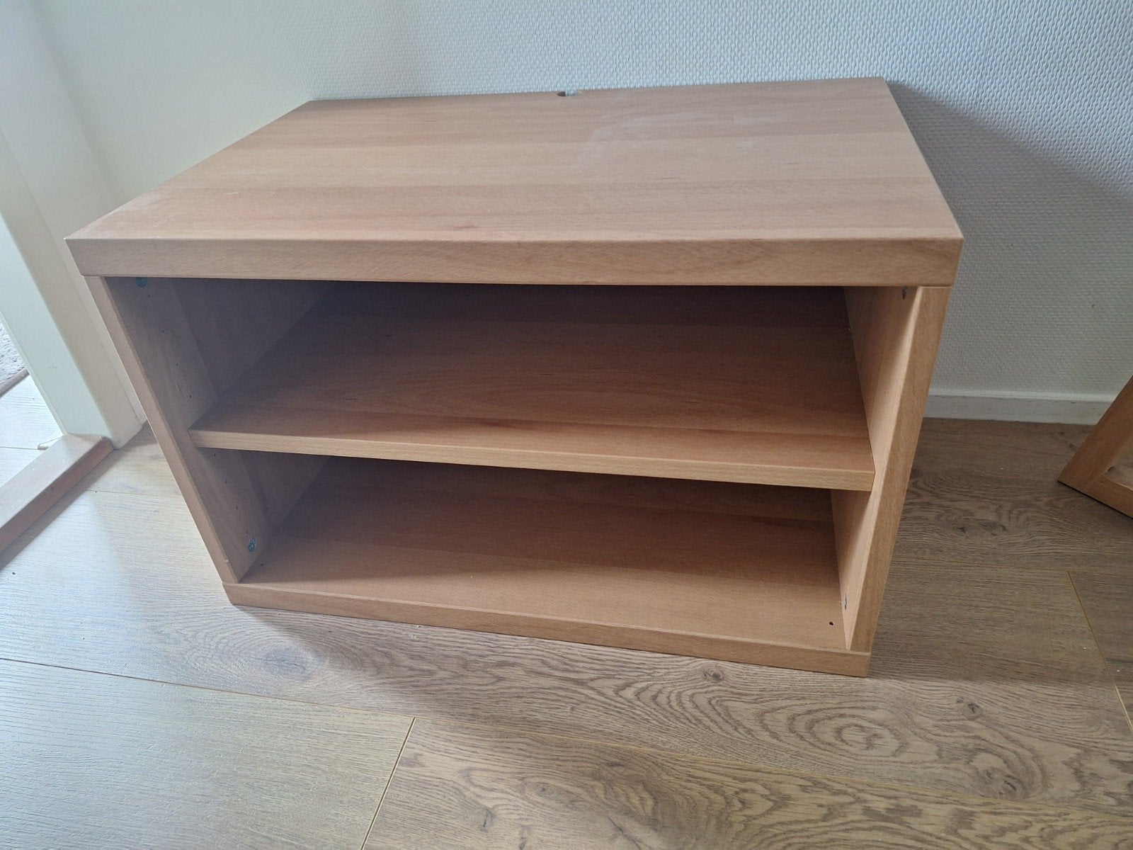 Houten kastje met twee planken, Huis en Inrichting, Ophalen, Zo goed als nieuw